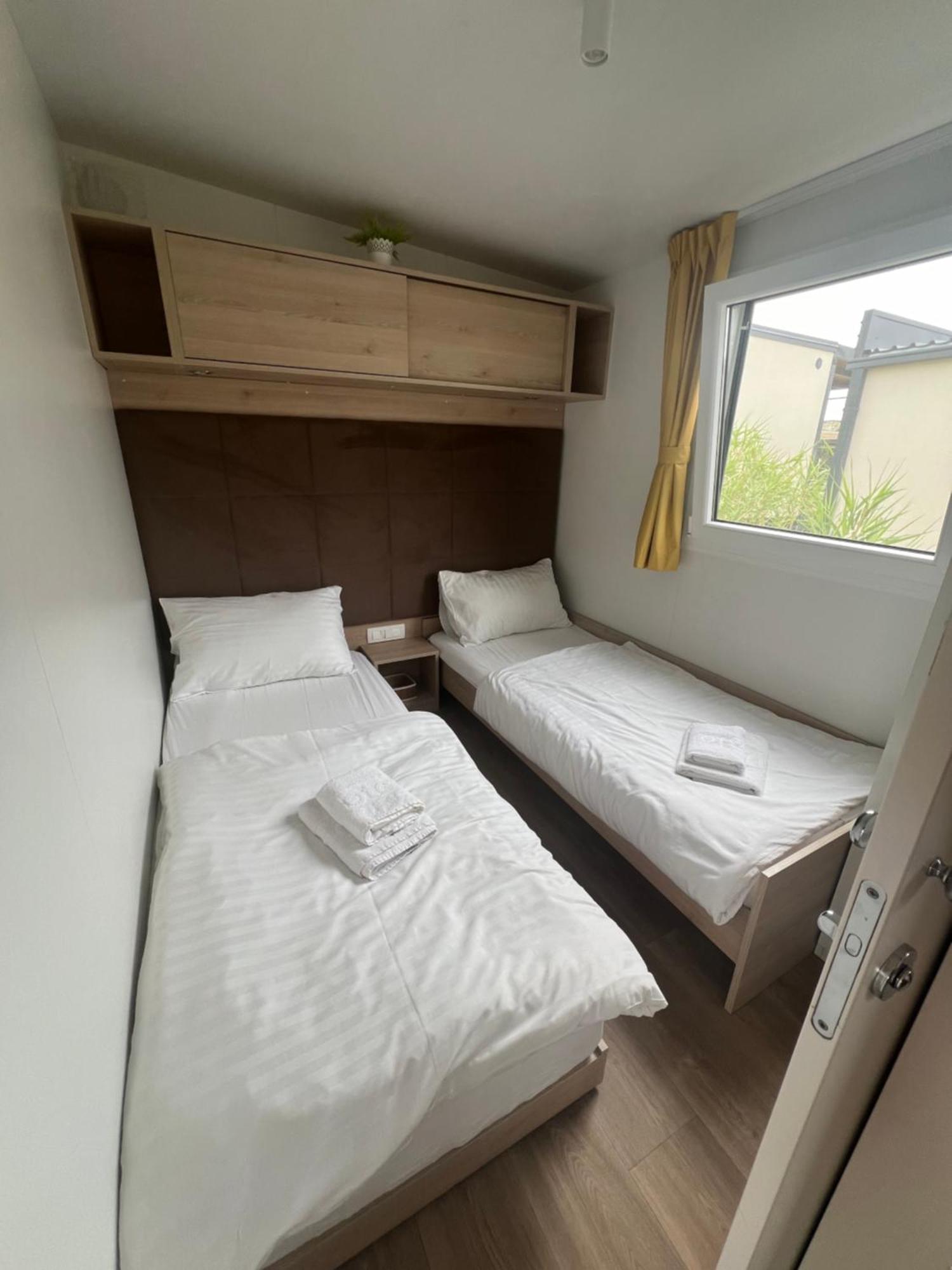 Lunabay Spiritos Mobile Home, Terra Park Spiritos Kemping Kolan